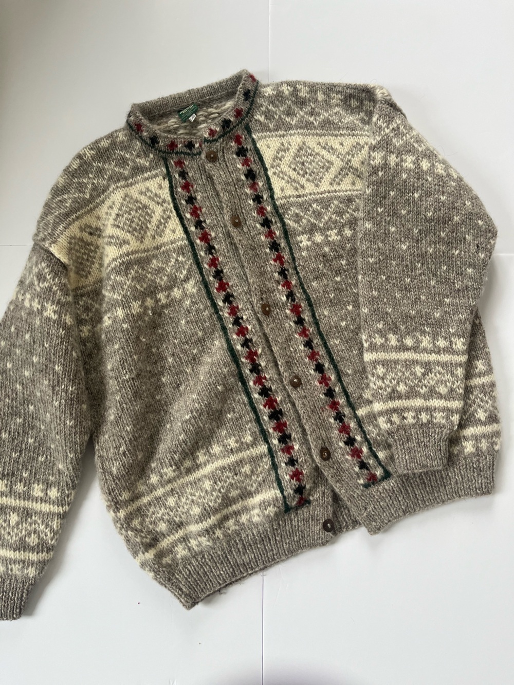 Mout Mout Women’s Fair Isle Pure Wool Cardigan . Made in Nepal